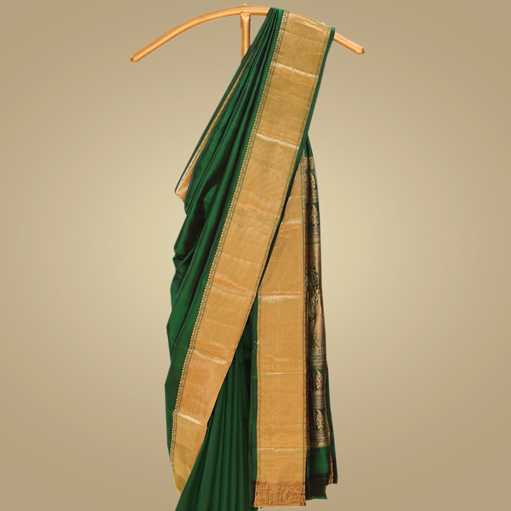 Green Kanjivaram Saree: The Color of Prosperity, Tradition, and Graceful Celebrations