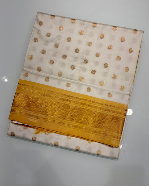 White Pure silk traditional maharani paithani