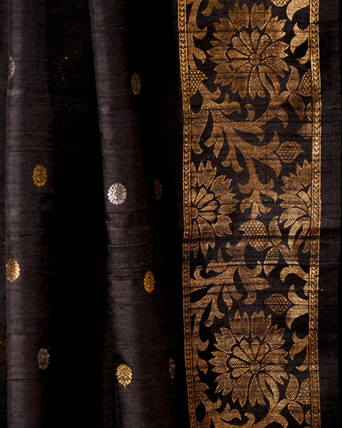 Black Butti Pure Silk Gadwal Saree