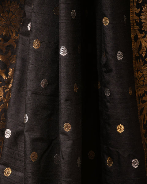 Black Butti Pure Silk Gadwal Saree