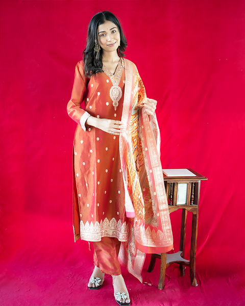 Red Tissue Raw Silk Suit - A Timeless Elegance