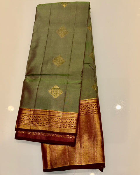 Green Pure Silk Kanjivaram Saree with Golden Zari Work