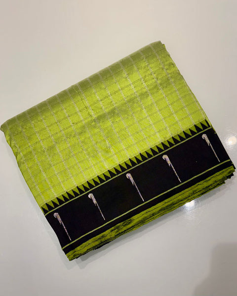 Parrot Green Checkered Pure Silk Heirloom Paithani with Black Single Muniya Border