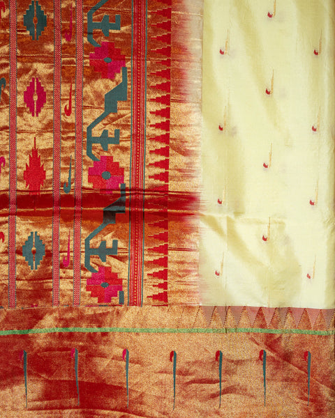 Offwhite/Cream Muniya Paithani Silk Saree with Contrast Red Border